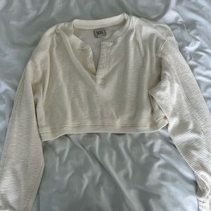 urban outfitters cropped long sleeve